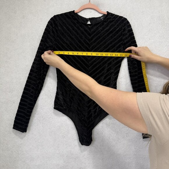Lulus Bodysuit Womens Medium Black Velvet Burnout Long Sleeve Snap Chevron Mesh - Picture 4 of 9
